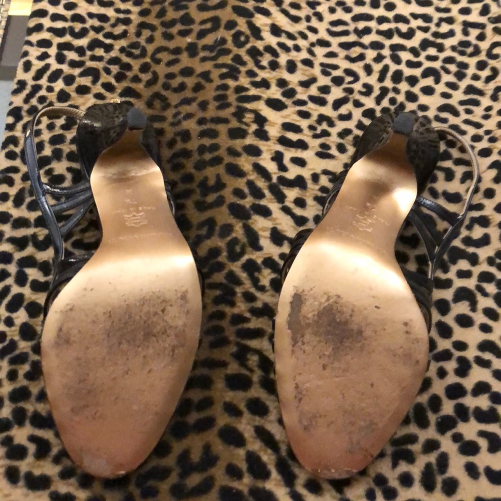 Sandal - Picture 2 of 4